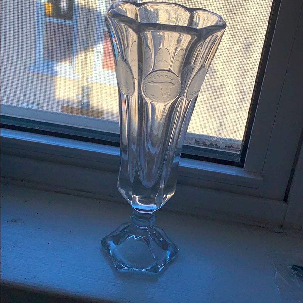 Vintage Fostoria Crystal Canadian Coin Vase